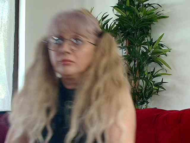 CougarMilf webcam