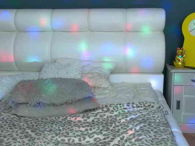CougarMilf webcam