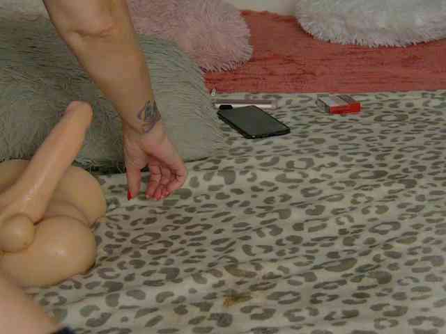 CougarMilf webcam