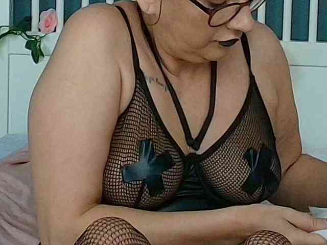 CougarMilf webcam