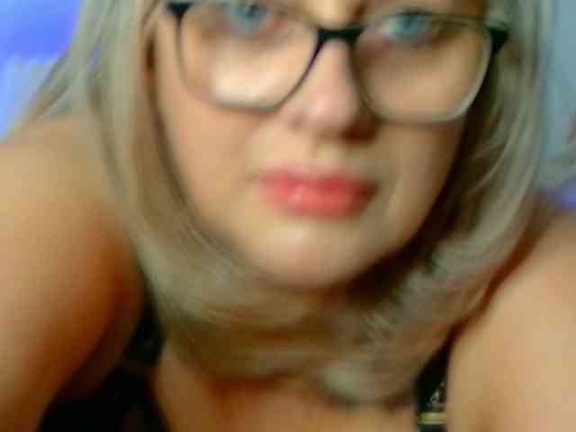 CougarMilf webcam