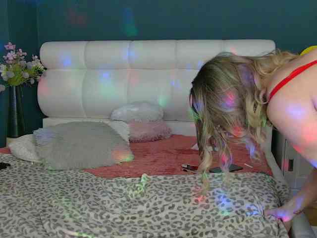 CougarMilf webcam
