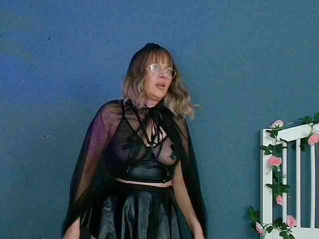 CougarMilf webcam