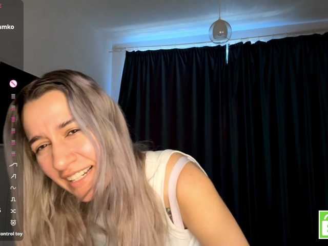 CristenViramontas live cam on BongaCams