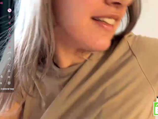 CristenViramontas live cam on BongaCams