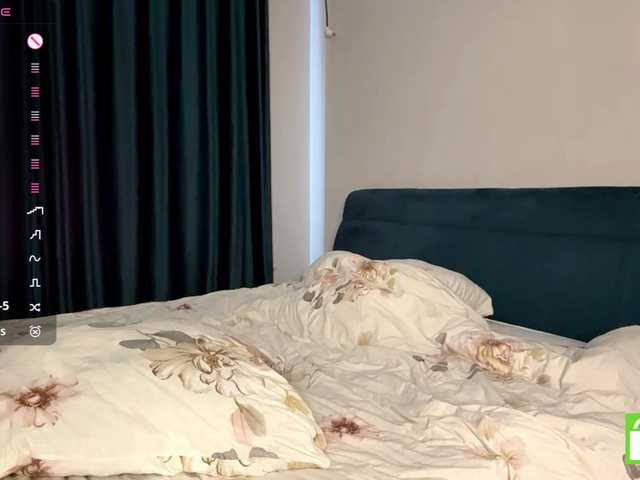 CristenViramontas live cam on BongaCams