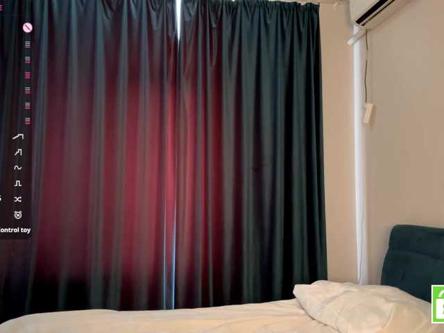 CristenViramontas live webcam show