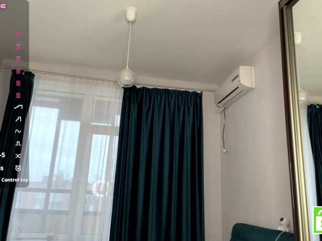 CristenViramontas live cam on BongaCams
