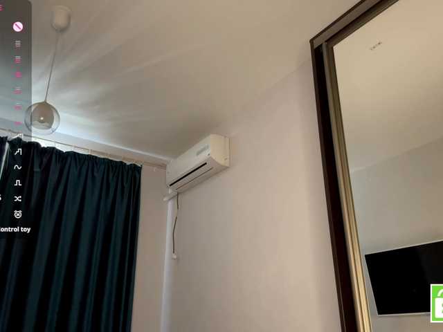 AuroraAC live webcam show