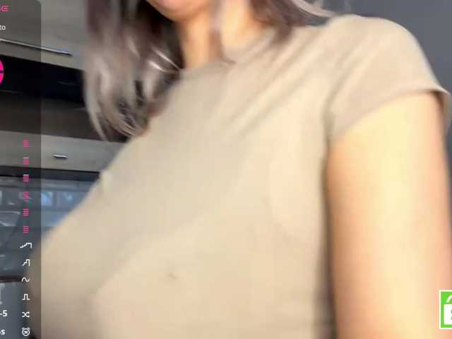 CristenViramontas live cam on BongaCams