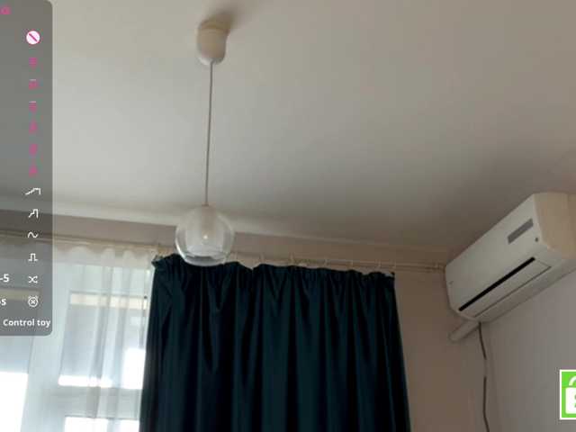 CristenViramontas live cam on BongaCams