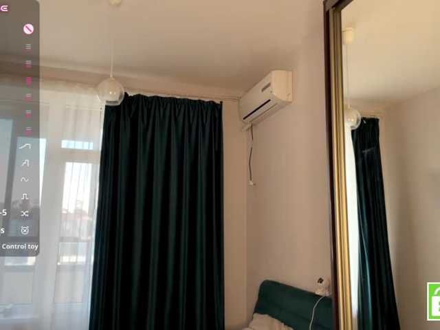 CristenViramontas live cam on BongaCams