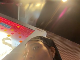 KKWskims Porn Show