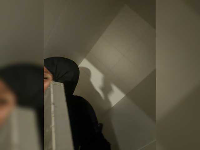AdviceColumn live webcam show