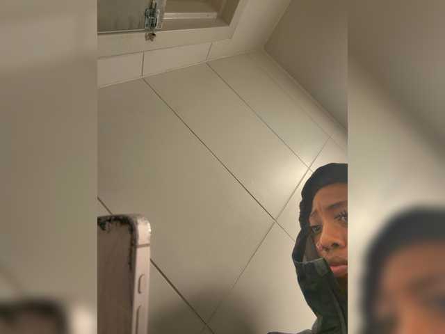 AdviceColumn live cam on BongaCams
