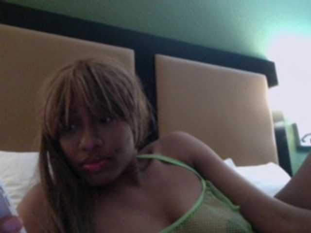 AdviceColumn live cam on BongaCams