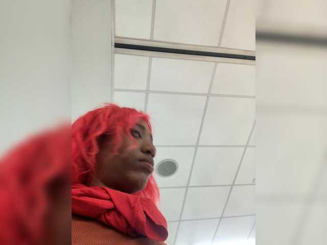 AdviceColumn's BongaCams show and profile