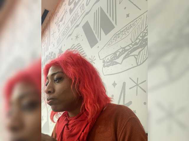 AdviceColumn's BongaCams show and profile