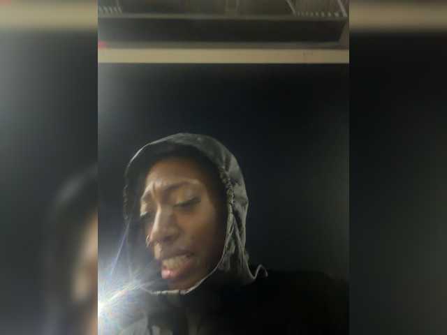 AdviceColumn live webcam show