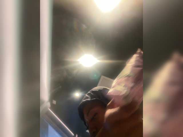 AdviceColumn live webcam show