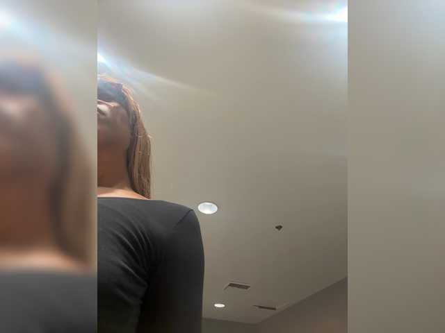 AdviceColumn live cam on BongaCams