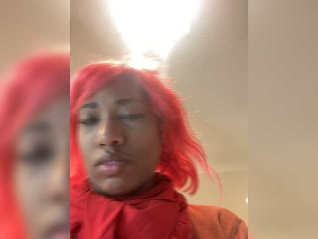 AdviceColumn's BongaCams show and profile