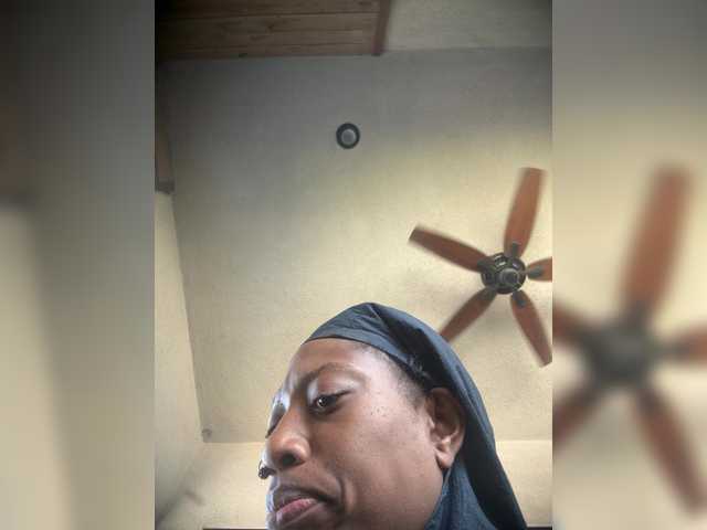 AdviceColumn live cam on BongaCams