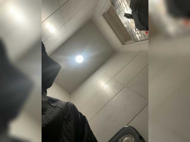 AdviceColumn live webcam show