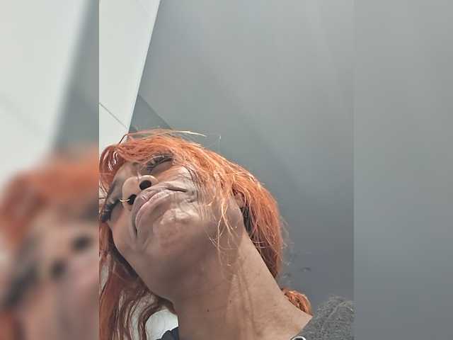 AdviceColumn live cam on BongaCams