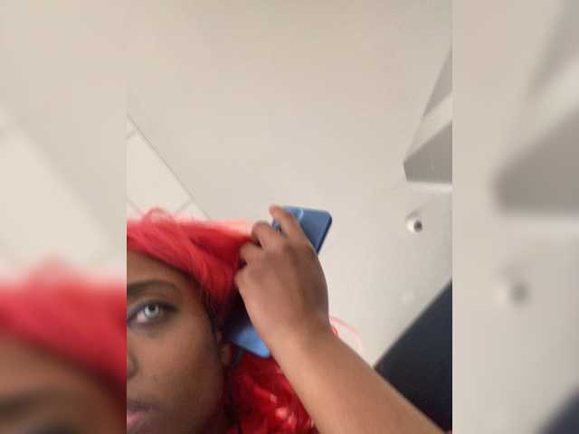 AdviceColumn's BongaCams show and profile