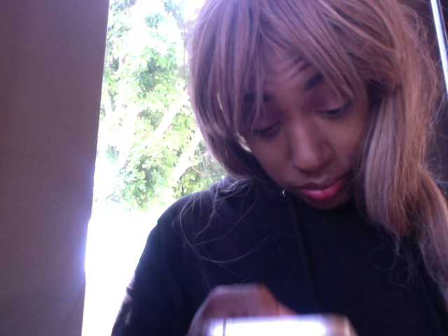 AdviceColumn live cam on BongaCams