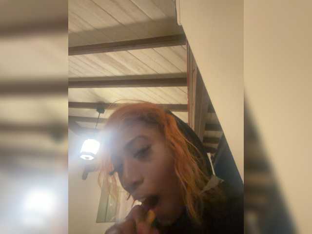 AdviceColumn live cam on BongaCams