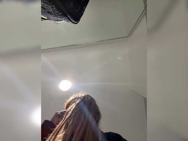 AdviceColumn live cam on BongaCams