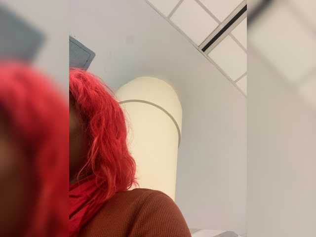 AdviceColumn's BongaCams show and profile