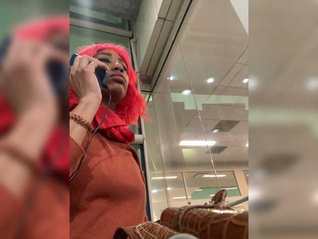 AdviceColumn's BongaCams show and profile