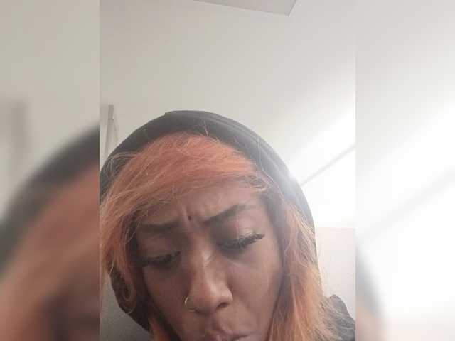 AdviceColumn live cam on BongaCams