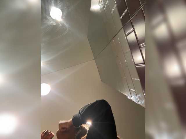 AdviceColumn live cam on BongaCams