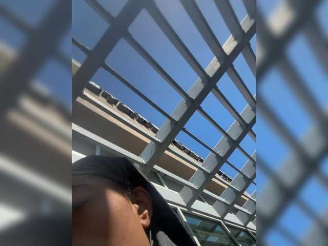 KKWskims live webcam show
