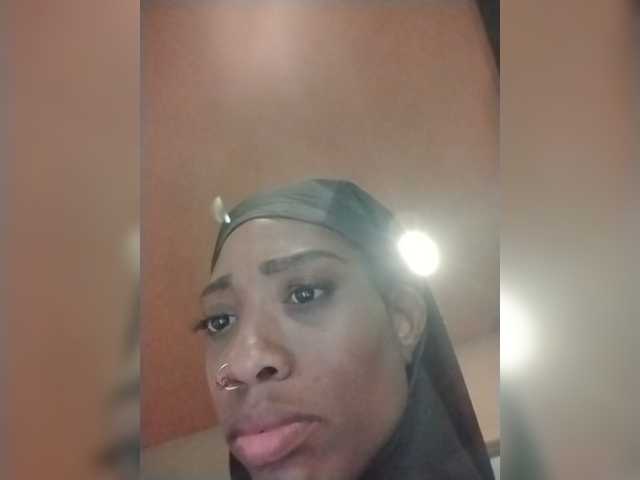 AdviceColumn live cam on BongaCams