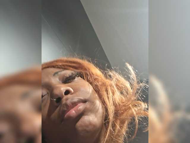 AdviceColumn live cam on BongaCams