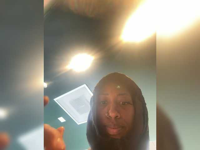 KKWskims live cam