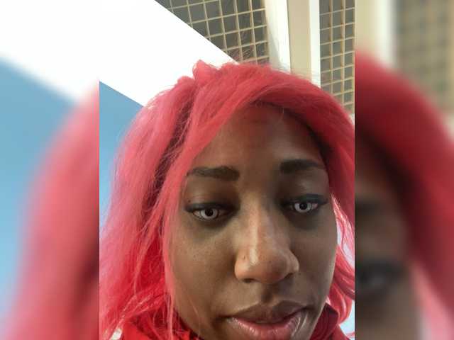 AdviceColumn's BongaCams show and profile