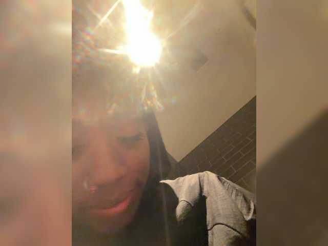 AdviceColumn live cam on BongaCams