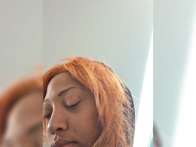 AdviceColumn live cam on BongaCams