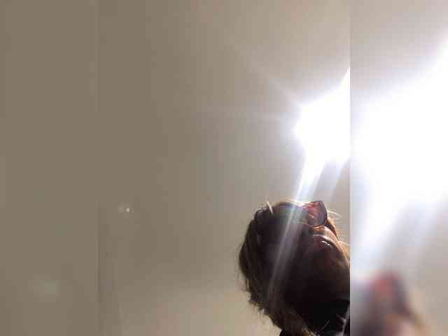 モデル: OhHellNoWilkes