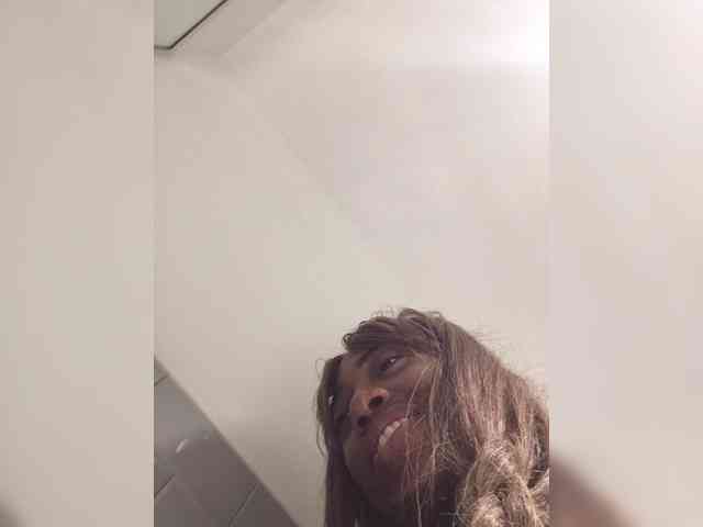 モデル: OhHellNoWilkes