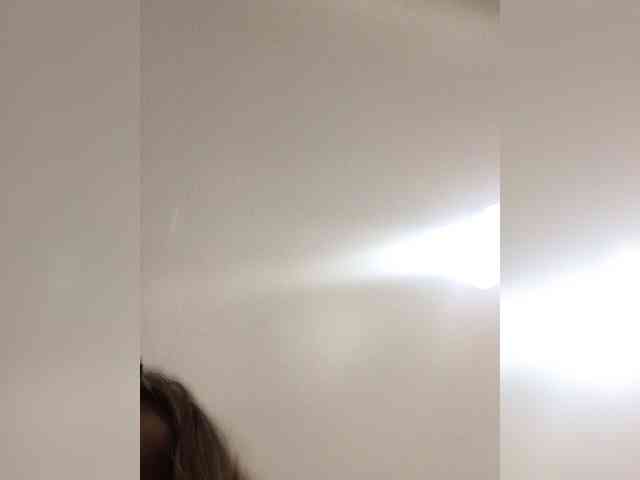 モデル: OhHellNoWilkes