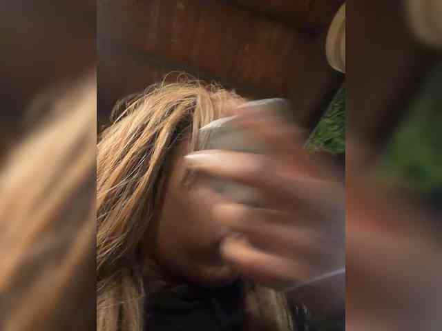 tinydeskNedeska webcam
