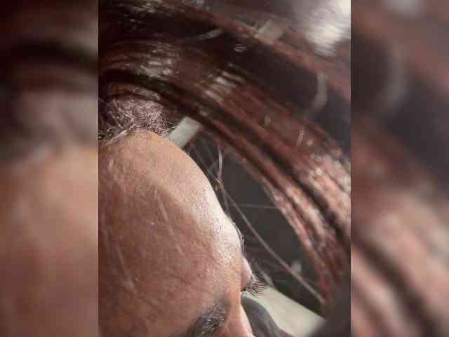 5footEbony webcam