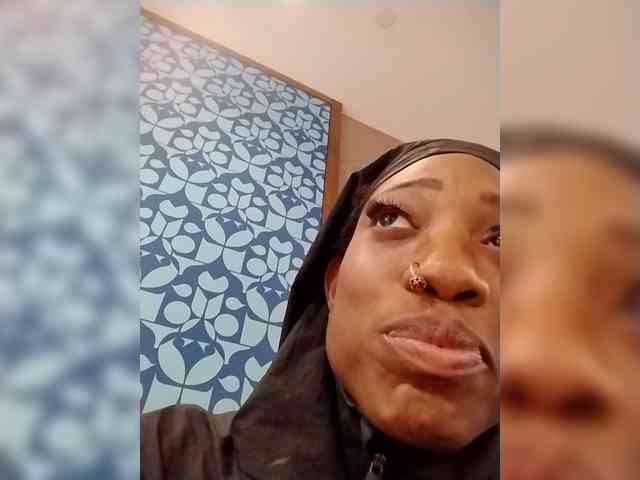 SelenaPerez webcam